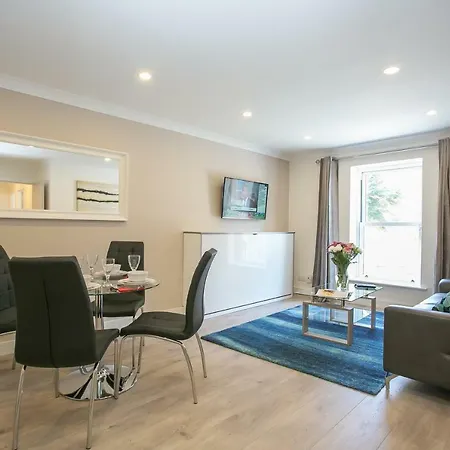 St Stephen's Green District Apartment