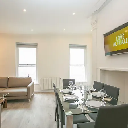 St Stephen's Green District Apartment
